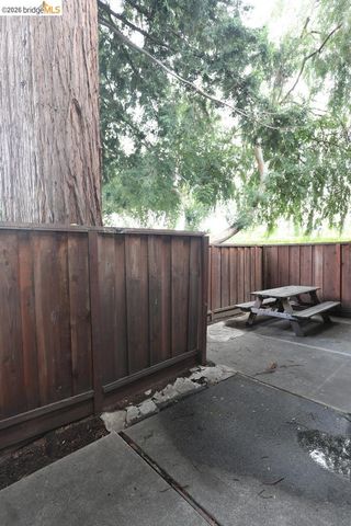 1055 San Ramon Valley BLVD, Danville, CA 94526