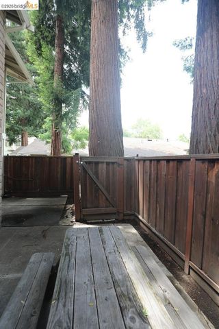 1055 San Ramon Valley BLVD, Danville, CA 94526