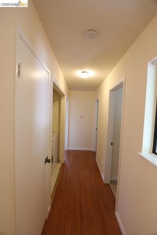 1055 San Ramon Valley BLVD, Danville, CA 94526