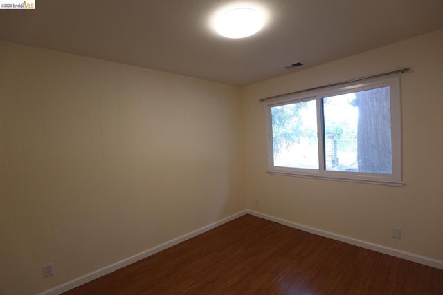 1055 San Ramon Valley BLVD, Danville, CA 94526