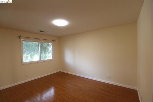 1055 San Ramon Valley BLVD, Danville, CA 94526