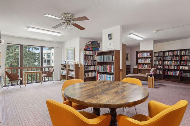 132 Demont Avenue E 128, Little Canada, MN 55117