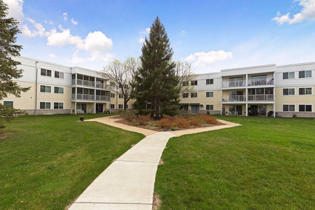 132 Demont Avenue E 128, Little Canada, MN 55117