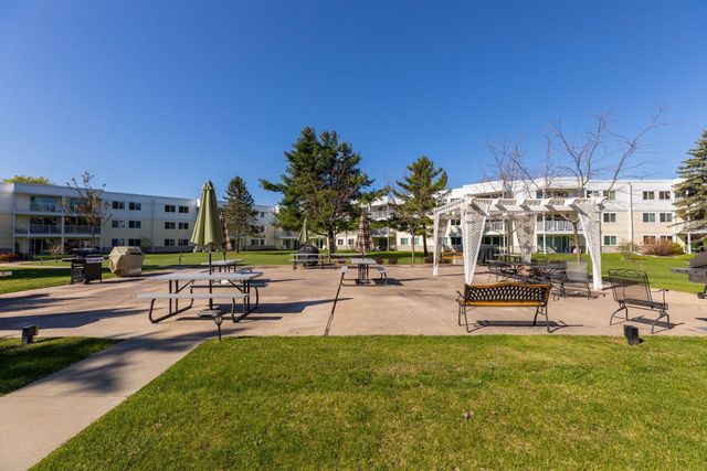 132 Demont Avenue E 128, Little Canada, MN 55117