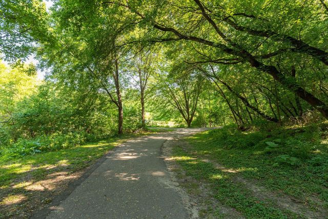 132 Demont Avenue E 128, Little Canada, MN 55117