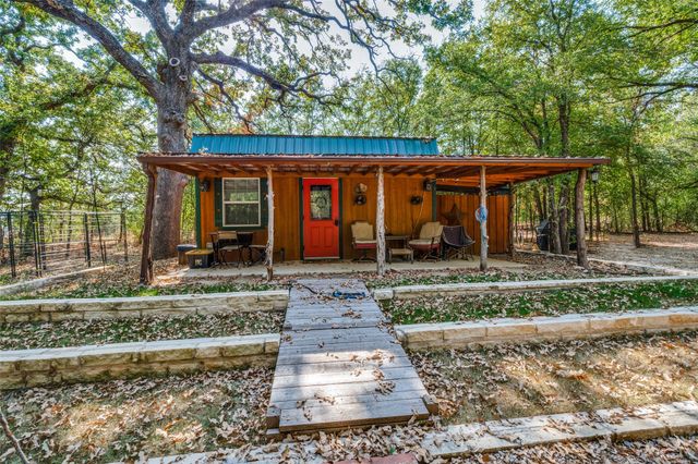 3863 New Hope Road, Aubrey, TX 76227