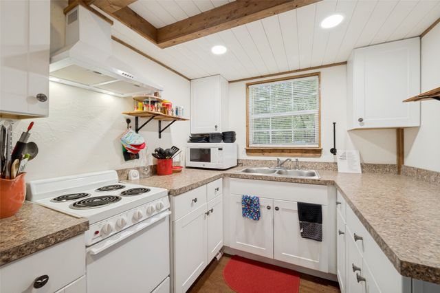 3863 New Hope Road, Aubrey, TX 76227