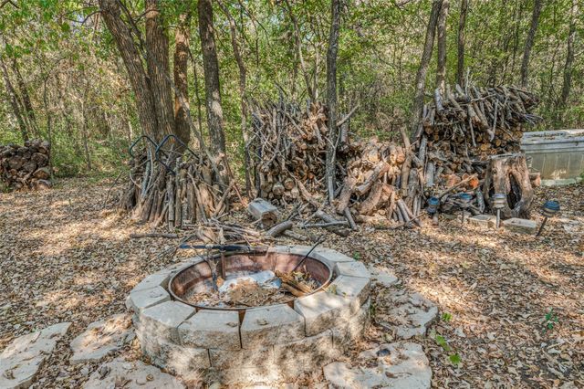 3863 New Hope Road, Aubrey, TX 76227