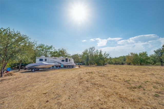 3863 New Hope Road, Aubrey, TX 76227