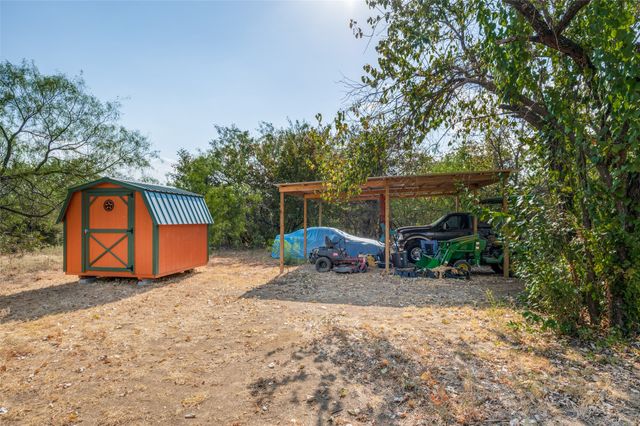 3863 New Hope Road, Aubrey, TX 76227
