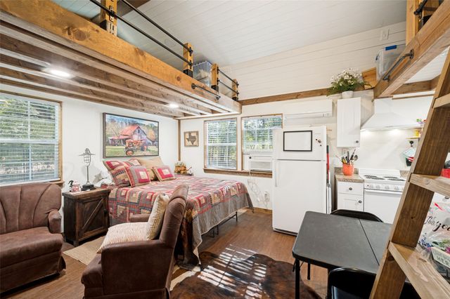 3863 New Hope Road, Aubrey, TX 76227