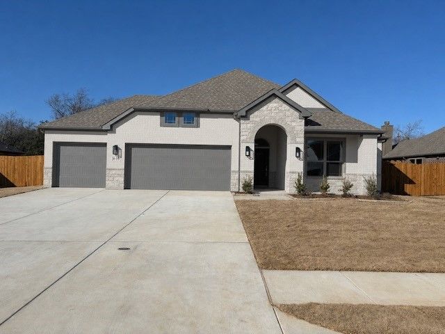 5004 Taylor Trail, Sanger, TX 76266