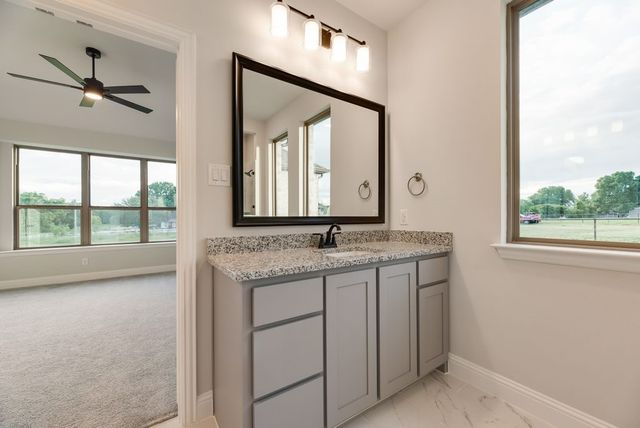 5004 Taylor Trail, Sanger, TX 76266