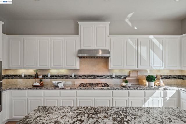 33454 Bronco Loop, Fremont, CA 94555