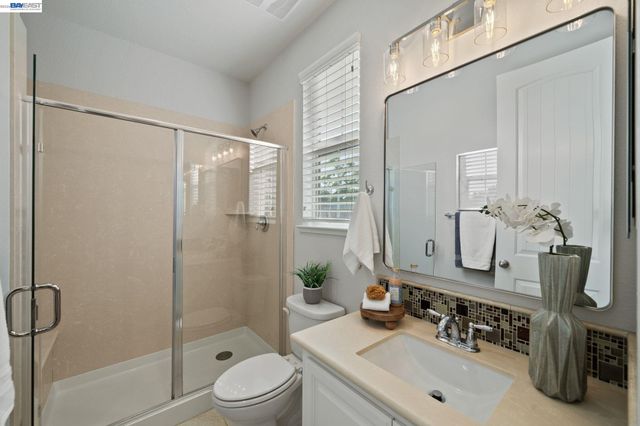 33454 Bronco Loop, Fremont, CA 94555