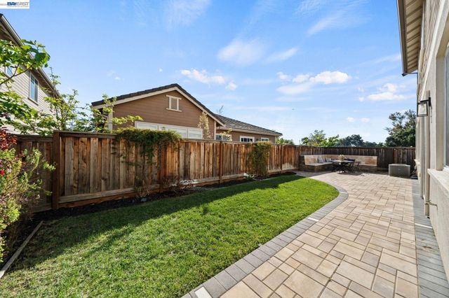 33454 Bronco Loop, Fremont, CA 94555