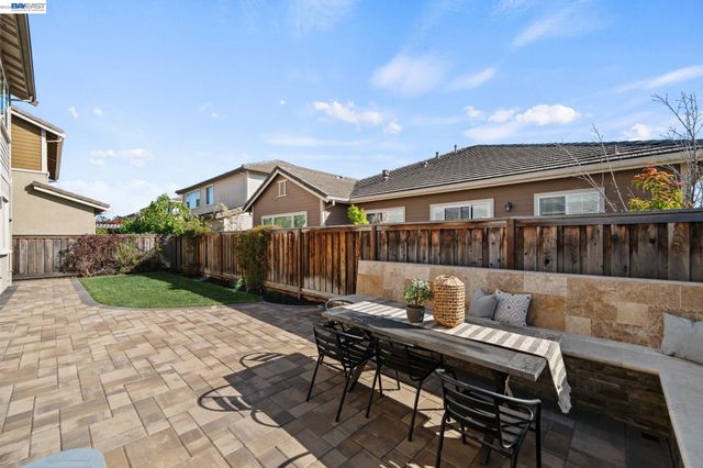 33454 Bronco Loop, Fremont, CA 94555