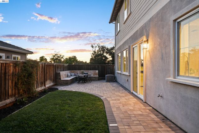33454 Bronco Loop, Fremont, CA 94555