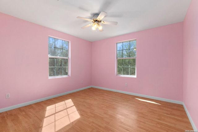 695 FOX TROTTER RD, Seguin, TX 78155