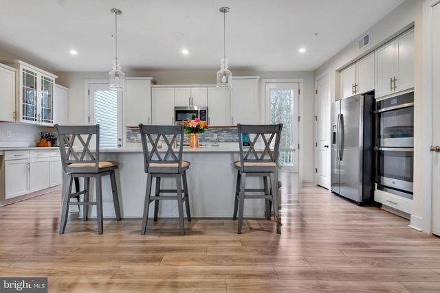 8353 AMBER BEACON CIR, Millersville, MD 21108