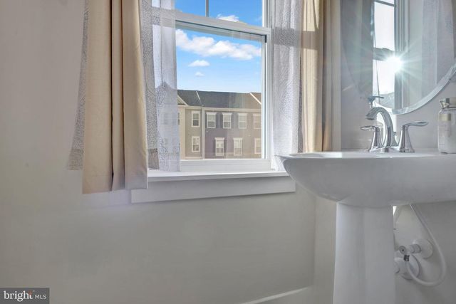 8353 AMBER BEACON CIR, Millersville, MD 21108