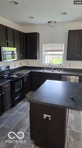 15098 Royal Grove Drive, Noblesville, IN 46060