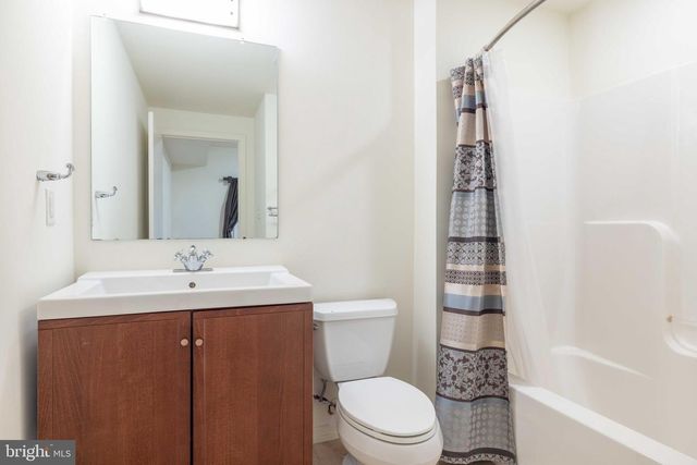 156 CHRISTINA LANDING DR, Wilmington, DE 19801