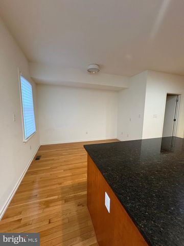 156 CHRISTINA LANDING DR, Wilmington, DE 19801