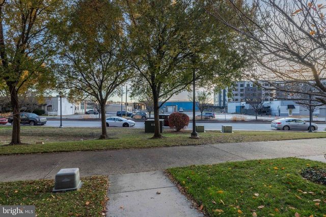 156 CHRISTINA LANDING DR, Wilmington, DE 19801