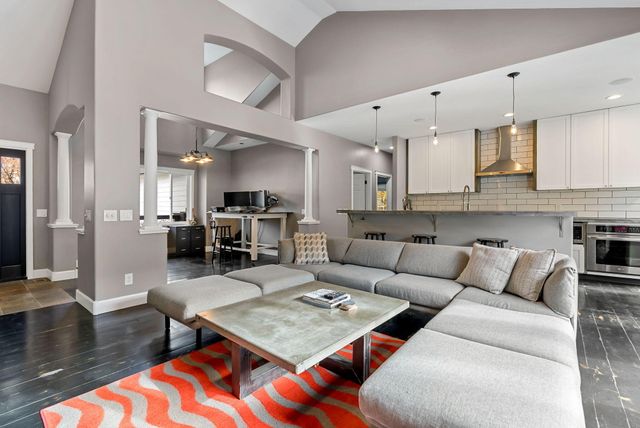 20577 NE Sierra Drive, Bend, OR 97701