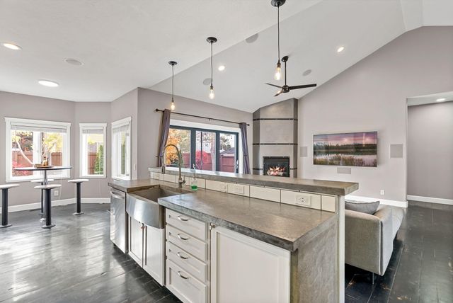 20577 NE Sierra Drive, Bend, OR 97701