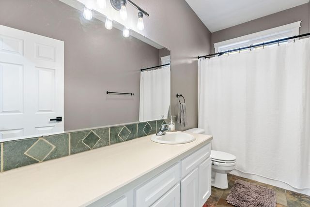 20577 NE Sierra Drive, Bend, OR 97701