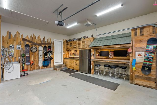 20577 NE Sierra Drive, Bend, OR 97701