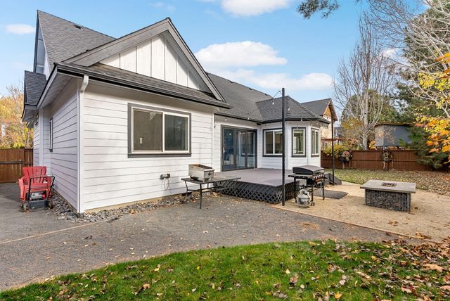 20577 NE Sierra Drive, Bend, OR 97701