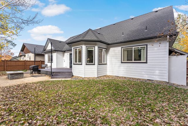 20577 NE Sierra Drive, Bend, OR 97701