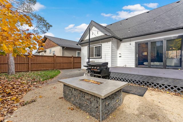 20577 NE Sierra Drive, Bend, OR 97701