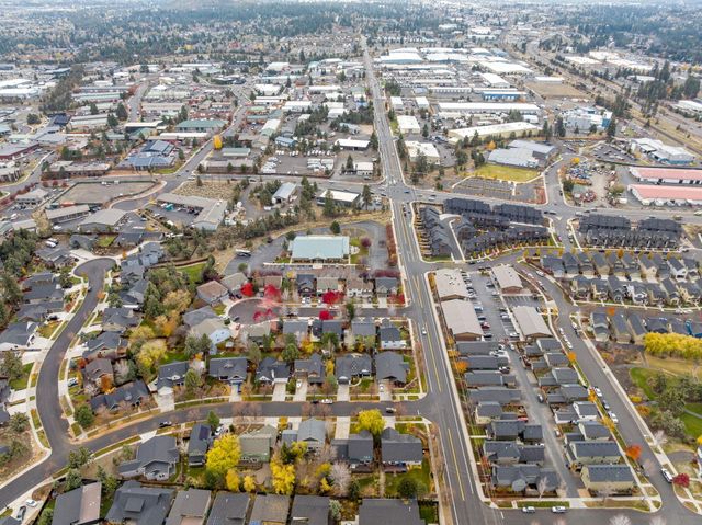 20577 NE Sierra Drive, Bend, OR 97701