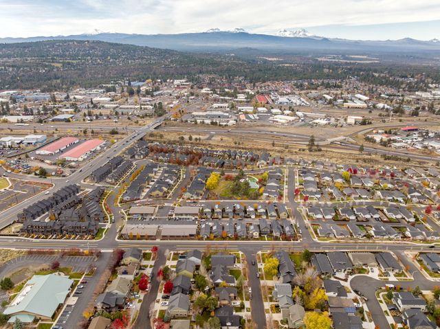 20577 NE Sierra Drive, Bend, OR 97701