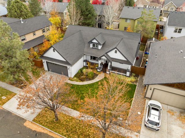 20577 NE Sierra Drive, Bend, OR 97701