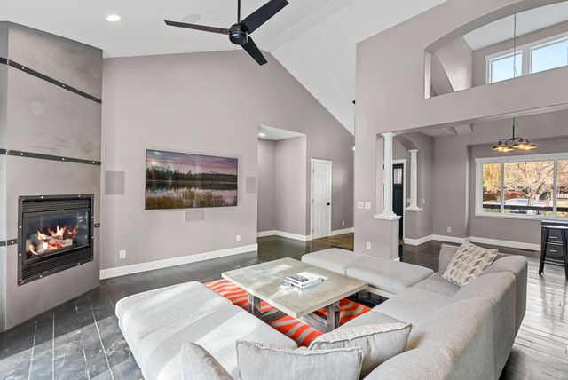 20577 NE Sierra Drive, Bend, OR 97701