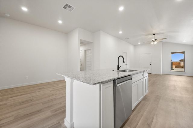2409 Bryan Avenue, Wolfforth, TX 79382