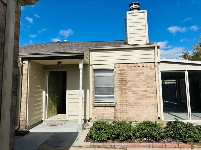 18530 Meadows Way Drive, Houston, TX 77084