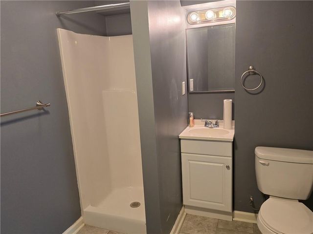 317 N Cochise Drive, Independence, MO 64056