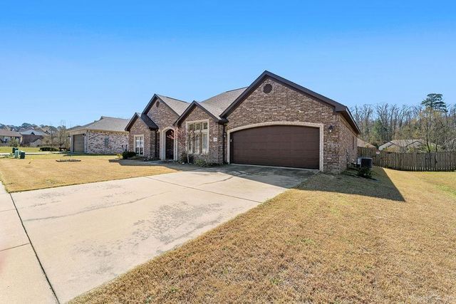 1204 Beaverhead Cove, Benton, AR 72015