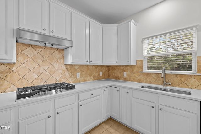 324 Farrow Glen Loop, Cary, NC 27519