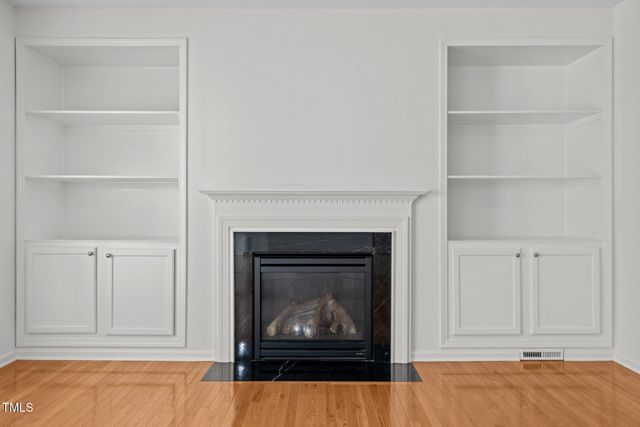 324 Farrow Glen Loop, Cary, NC 27519