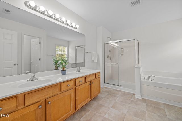 324 Farrow Glen Loop, Cary, NC 27519