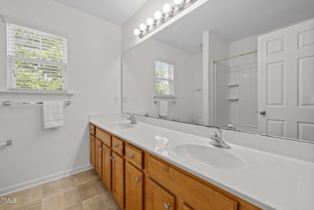 324 Farrow Glen Loop, Cary, NC 27519