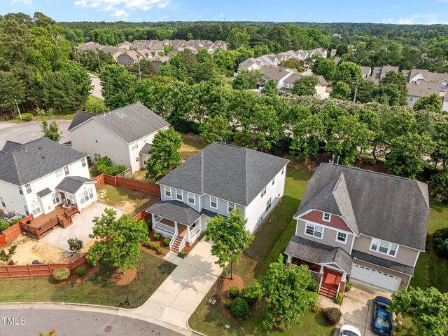 324 Farrow Glen Loop, Cary, NC 27519