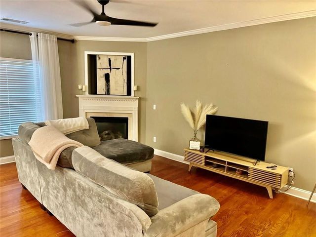 300 Snowgoose Court, Alpharetta, GA 30022
